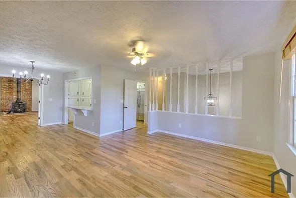 1304 Vine St NE — Photo 5