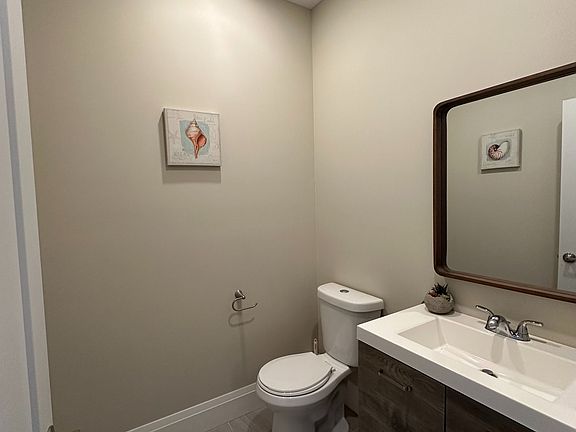 5th image of 45 Eleanor Ave