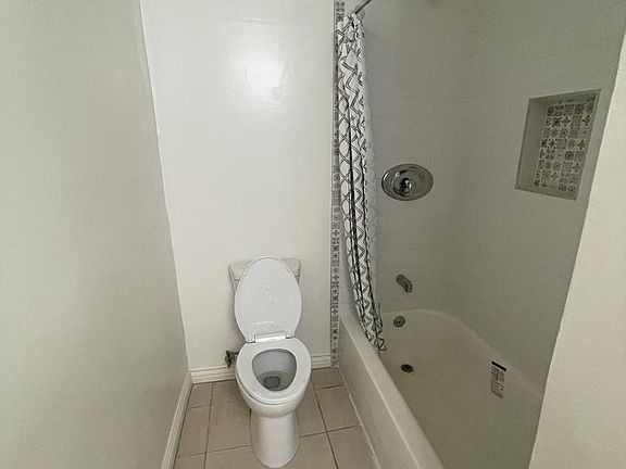 5th image of 833 S Bedford St APT 102