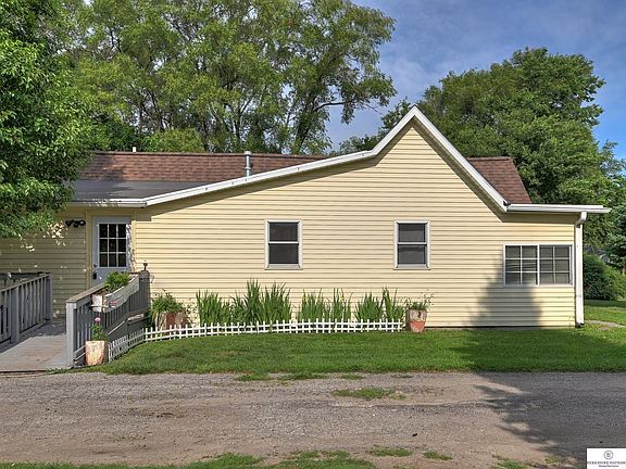 3rd image of 1607 Avenue K