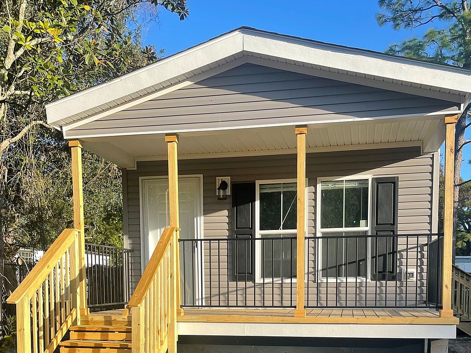 1st image of 602 Anderson Dr