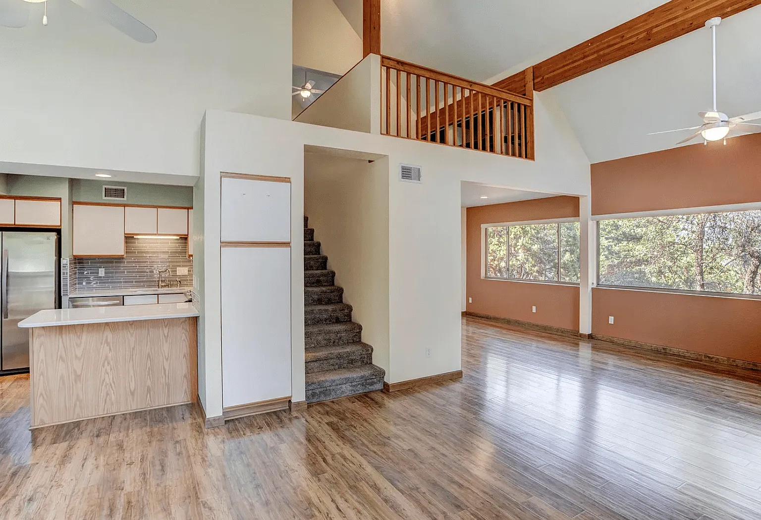 3 bed, 1692 sqft, $2,400 — Photo 3