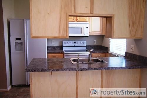 5th image of 1109 Woodenshoe Ct