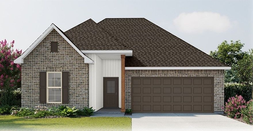 1st image of 819 Venecia Dr