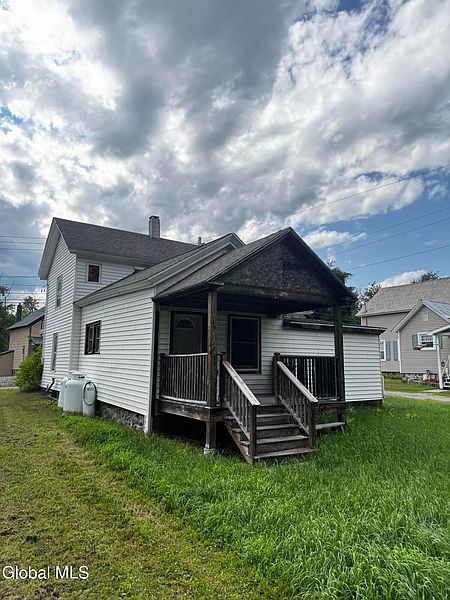 5th image of 193 River Street