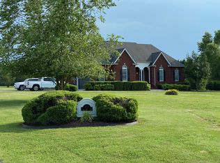 2707 16th Model Rd, Manchester, TN 37355