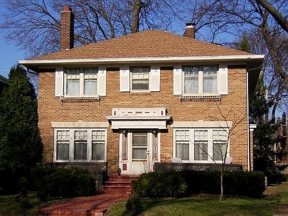 1st image of 2731 N Grant Blvd