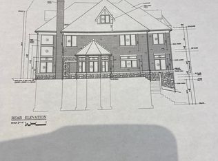 38 Whitlock Ave, Staten Island, NY 10304