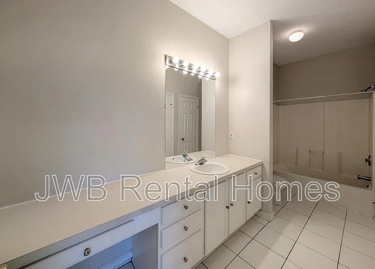 7990 Baymeadows Rd E #210 — Photo 8