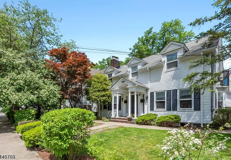 1 Lenox Pl #A — Photo 2