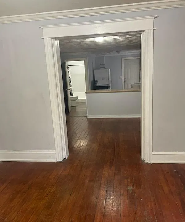 31 E Washington St #101