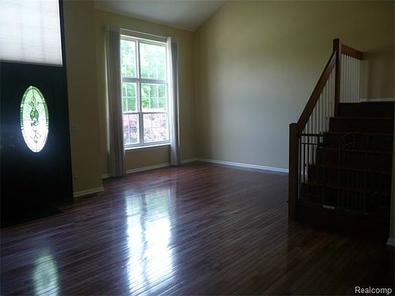 4th image of 27184 Winterset Cir