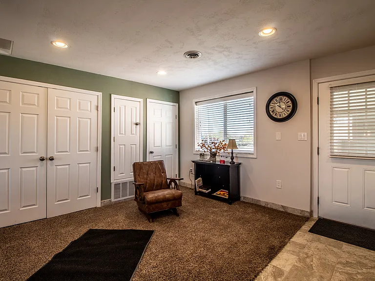908 E 20th St #2 — Photo 11