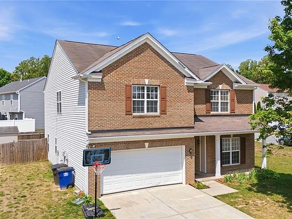 3rd image of 4508 Paula Dr