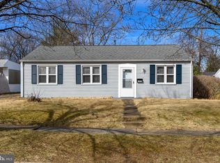 1422 Houghton Rd, Glen Burnie, MD 21061