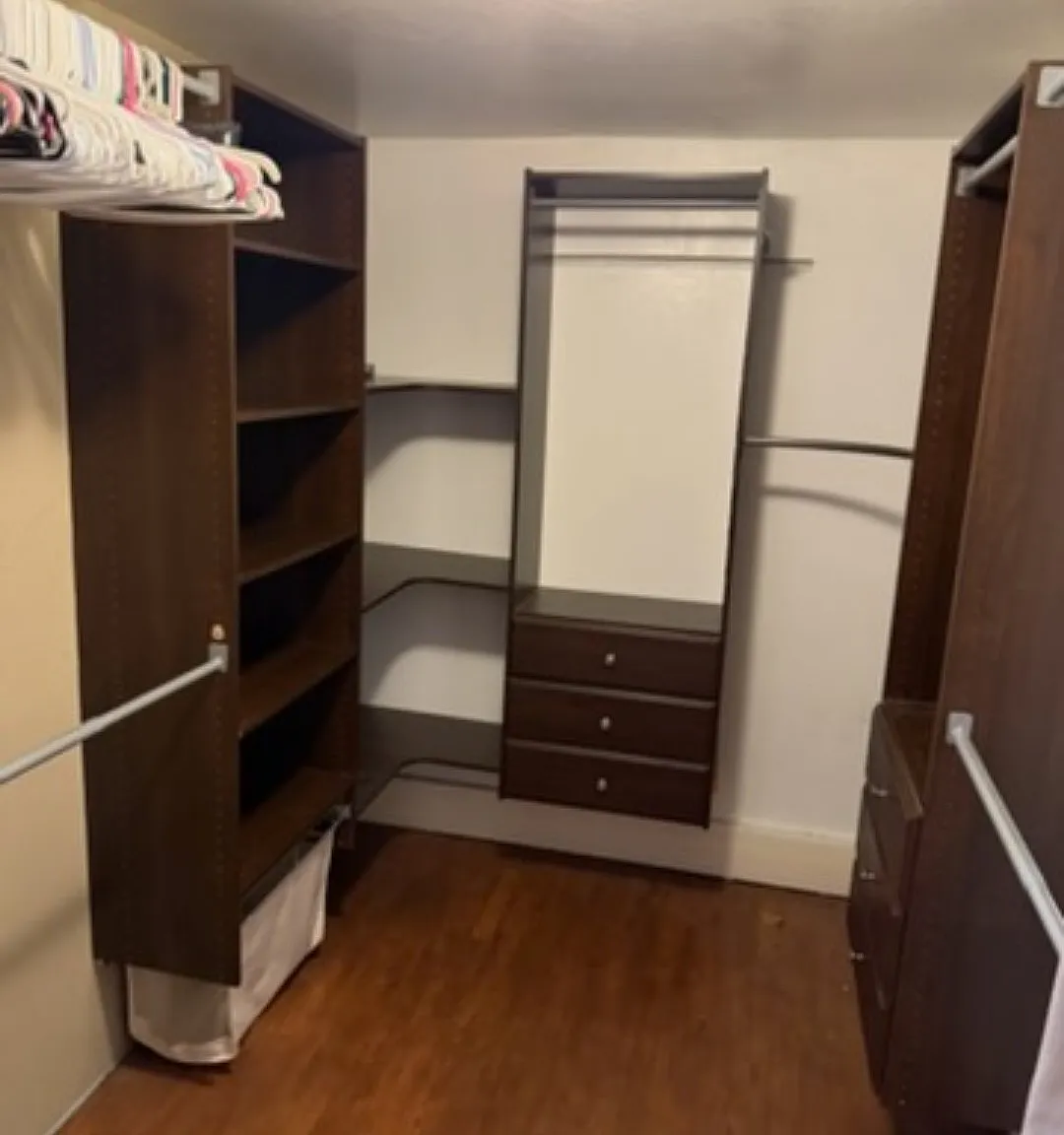 4 bed, 2112 sqft, $2,500 — Photo 4