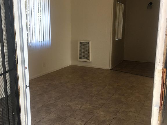 3rd image of 807 N Stimson Ave