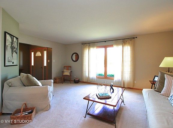 2nd image of 19842 Maydell Ct