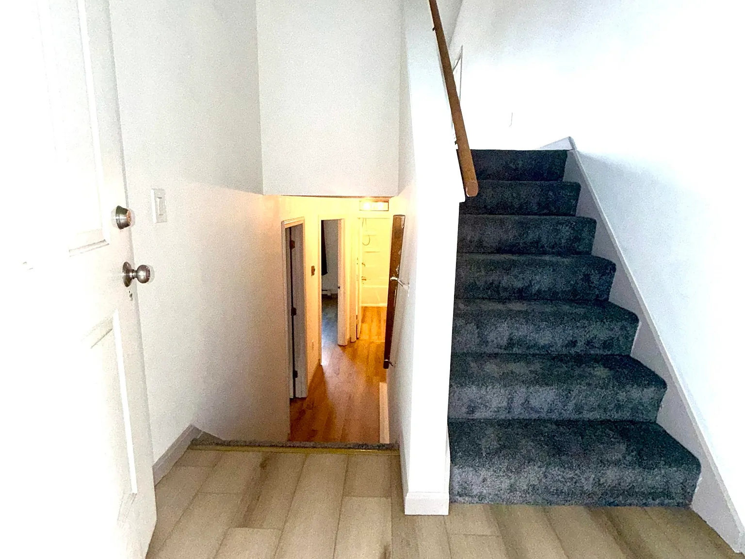 2 bed, 1.0 bath, 1282 sqft, $2,500 — Photo 2