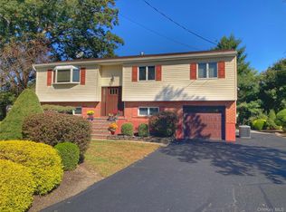 5 Gurnee Drive, Stony Point, NY 10980
