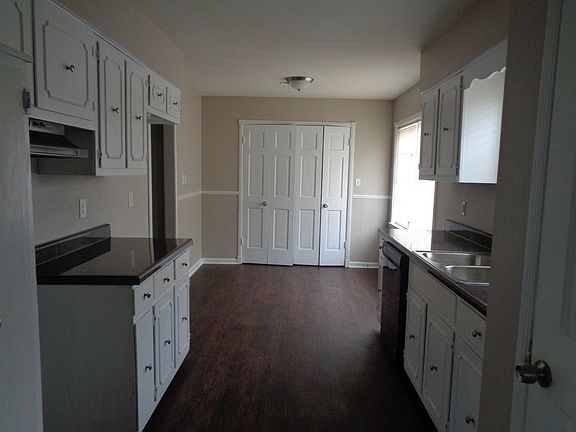 5th image of 4078 Hartz Dr