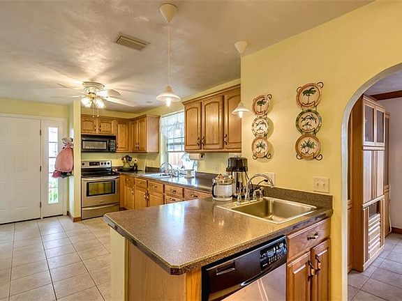 5th image of 2235 S Peninsula Dr