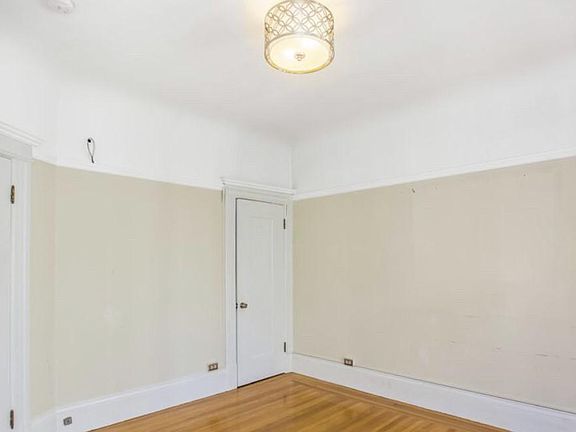 5th image of 1447 Washington St #3