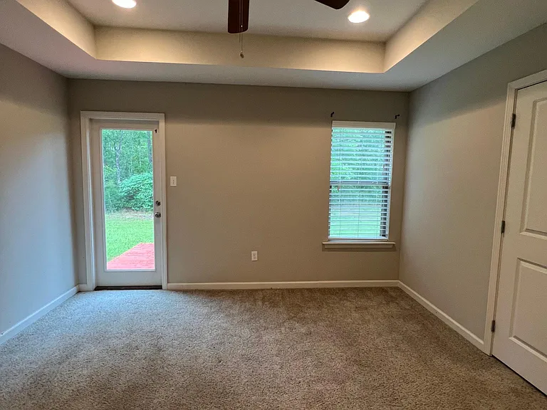 13712 Fox Hill Dr — Photo 49