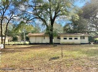 3210 Wells Ave, Crestview, FL 32539