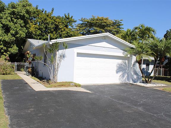 3rd image of 12965 SW 76th Ter