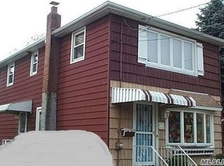 16 Spring Garden St, Valley Stream, NY 11580