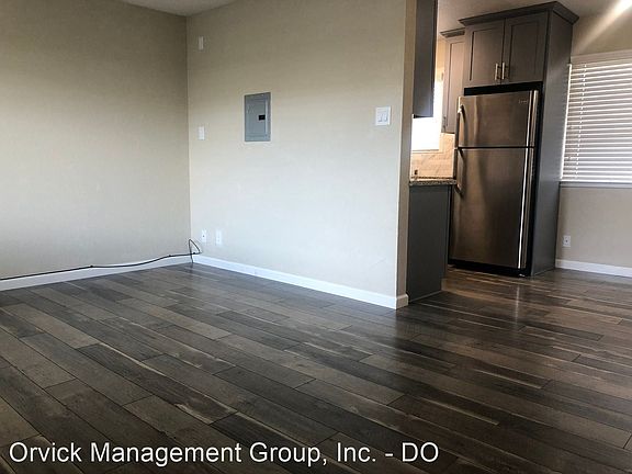 5th image of 1065 Grand Ave APT 3