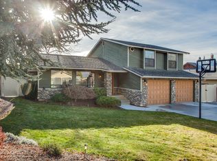 812 12th St NE, East Wenatchee, WA 98802