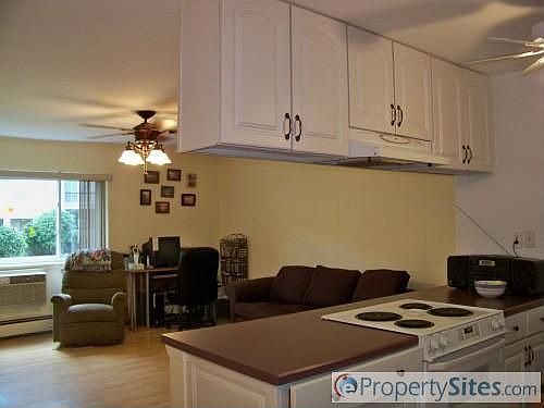 2nd image of 54 Richmond Blvd Unit 1B