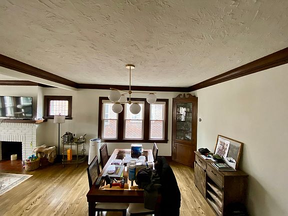 3rd image of 17914 Crest Ln #17914
