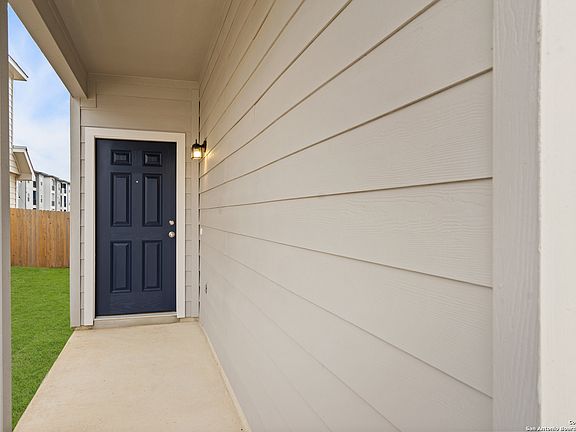 3rd image of 4419 Tourmaline Way