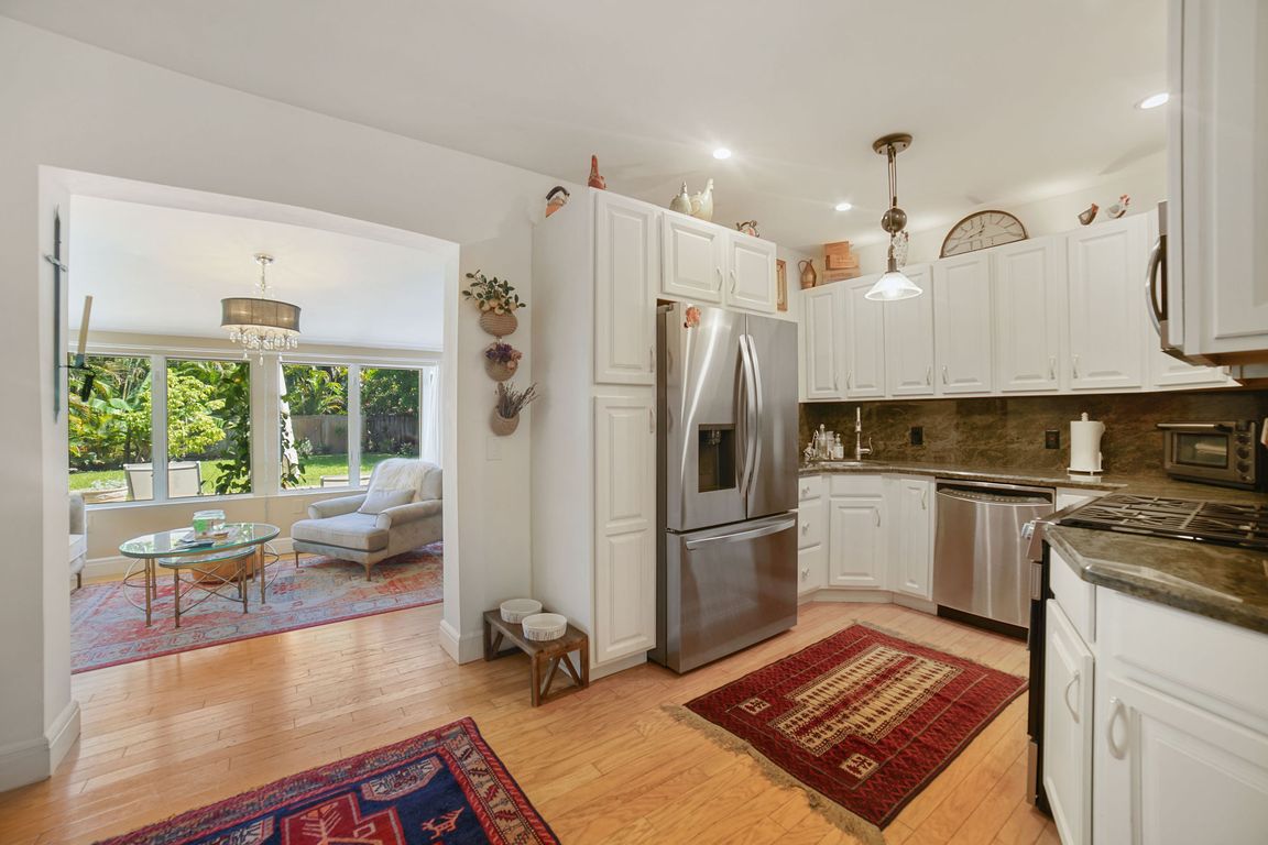 next background image