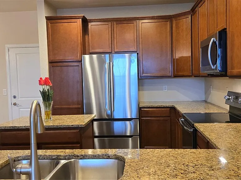 9080 E Caley Way — Photo 8