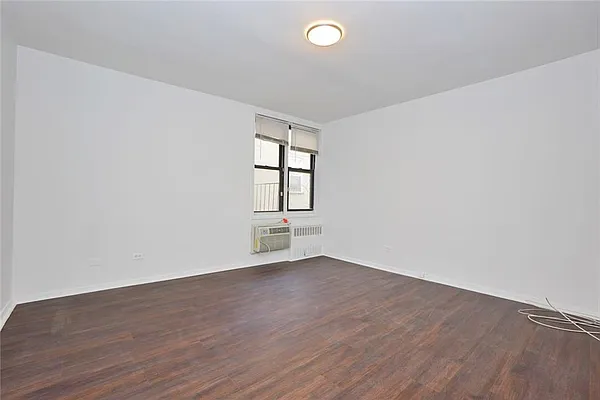 Sold by Remax Real Estate Professionals | media 6