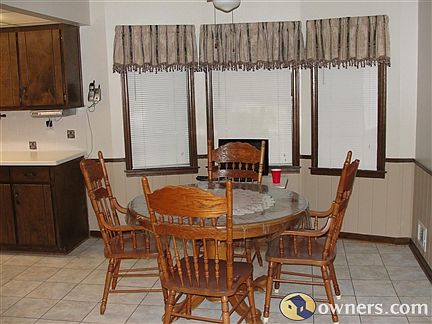 Breakfast Room   Bay Window