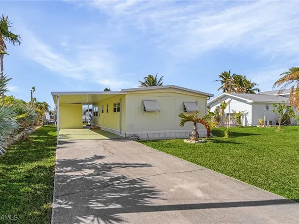 2717 N Ibis Ct, Saint James City, FL 33956