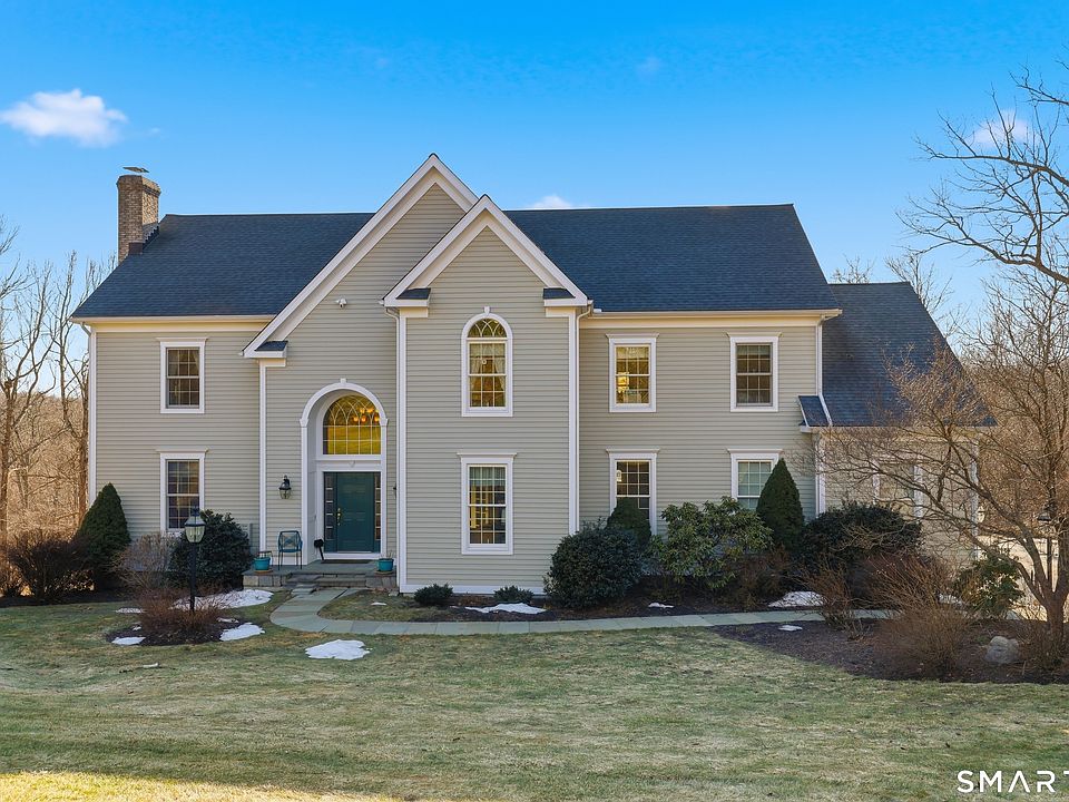1st image of 10 Briarwood Lane