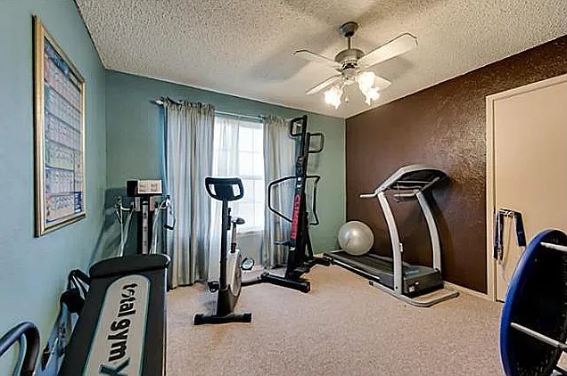 826 Creekside Dr — Photo 12