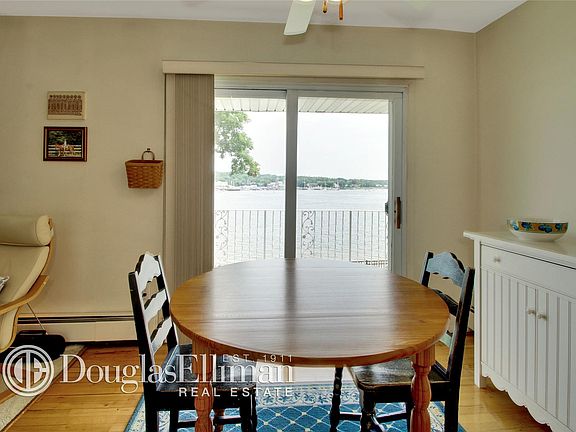 3rd image of 1 Toms Point Ln APT 17F