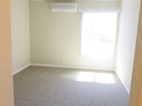 5th image of 5252 Balboa Arms Dr Unit 201