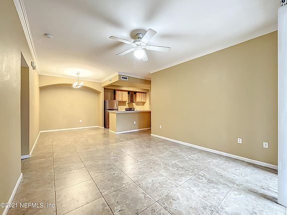 3rd image of 10075 GATE Parkway #1002