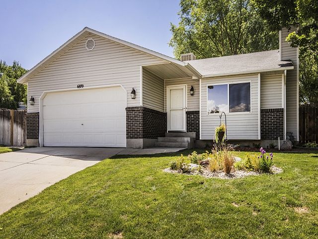 1st image of 6870 S Salix Cir