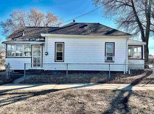 324 Columbia St, Waterloo, IA 50703