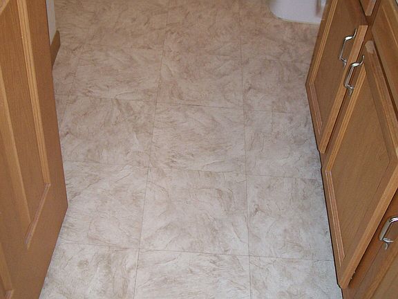 5th image of 1301 Arthur Ave APT 5