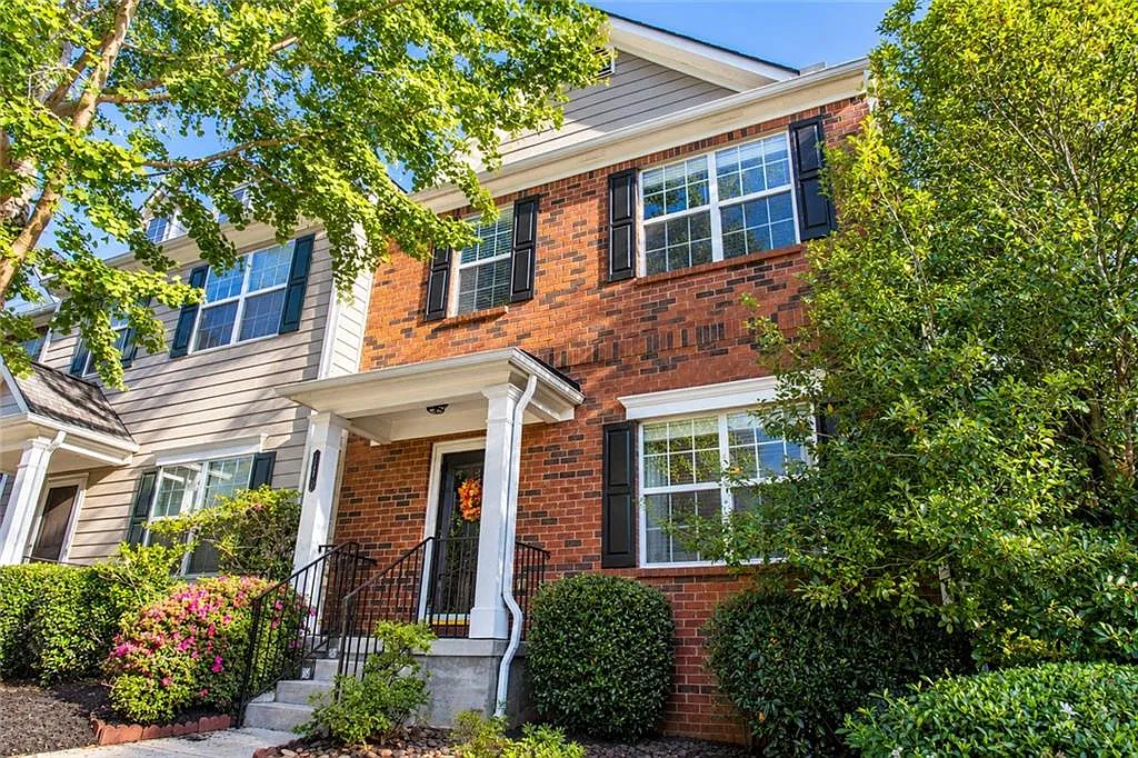 2 bed, 2.5 bath, 1804 sqft, $2,495 — Photo 1